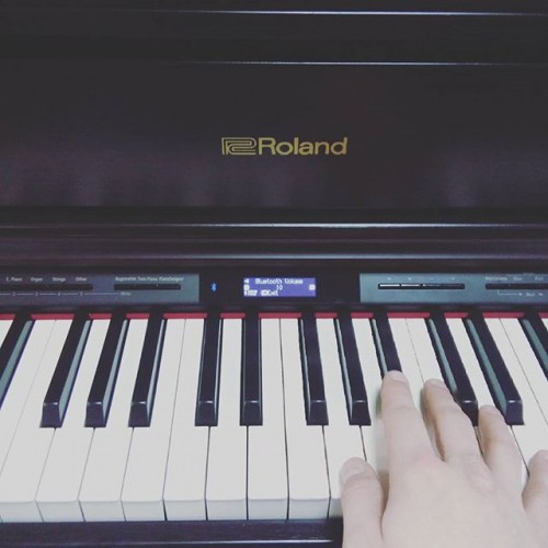 Roland HP605 R