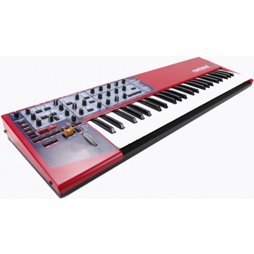 Clavia Nord Lead 2X