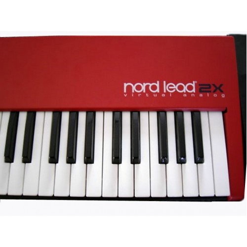 Clavia Nord Lead 2X