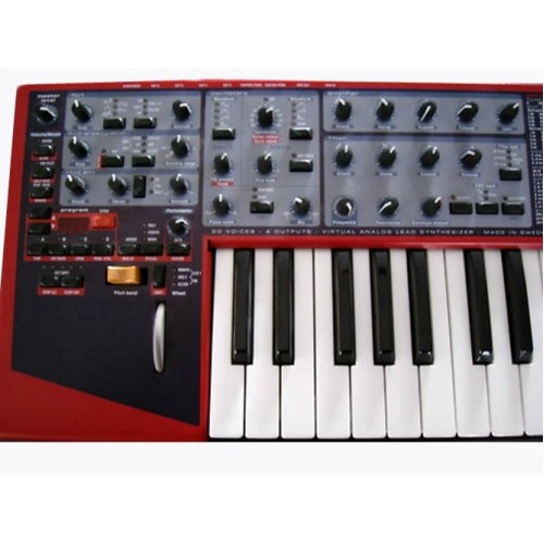 Clavia Nord Lead 2X