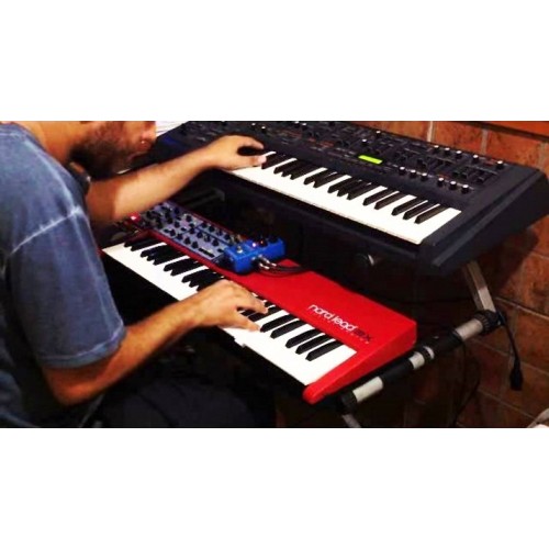 Clavia Nord Lead 2X