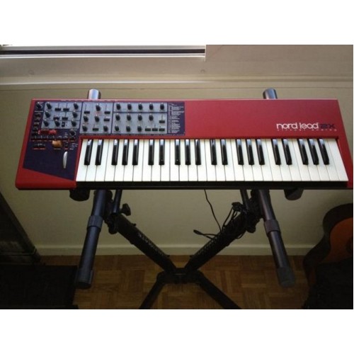 Clavia Nord Lead 2X