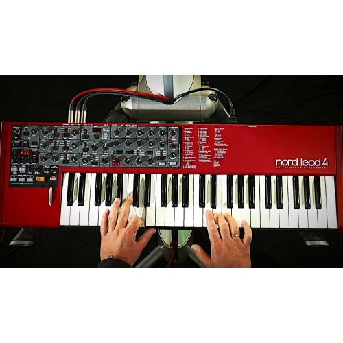 Clavia Nord Lead 4