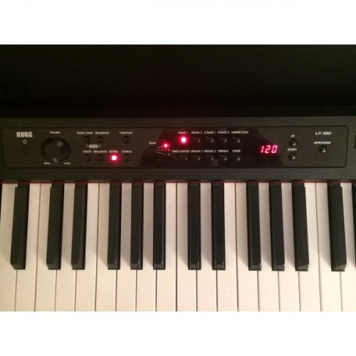 Korg LP-380 RWBK