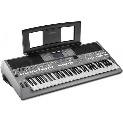 Yamaha PSR S670