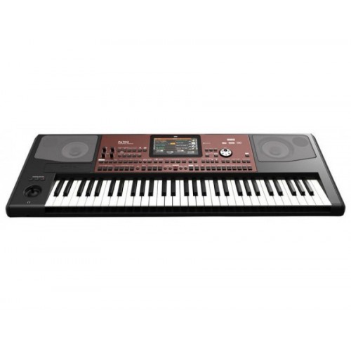 Korg Pa700