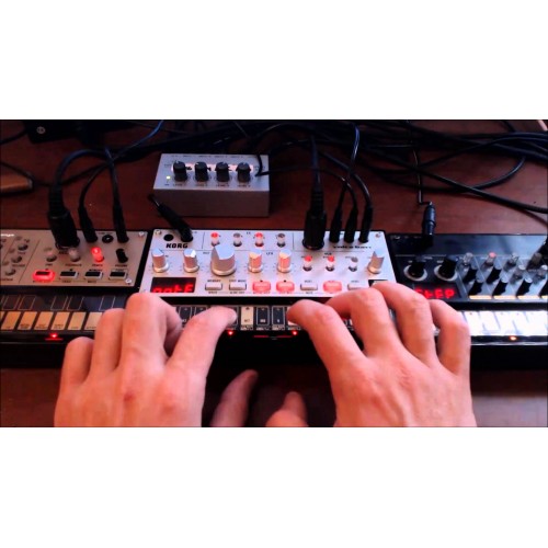 Korg Volca Bass